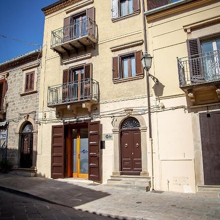 Al Centro Casa Vacanze Mistretta Εξωτερικό φωτογραφία