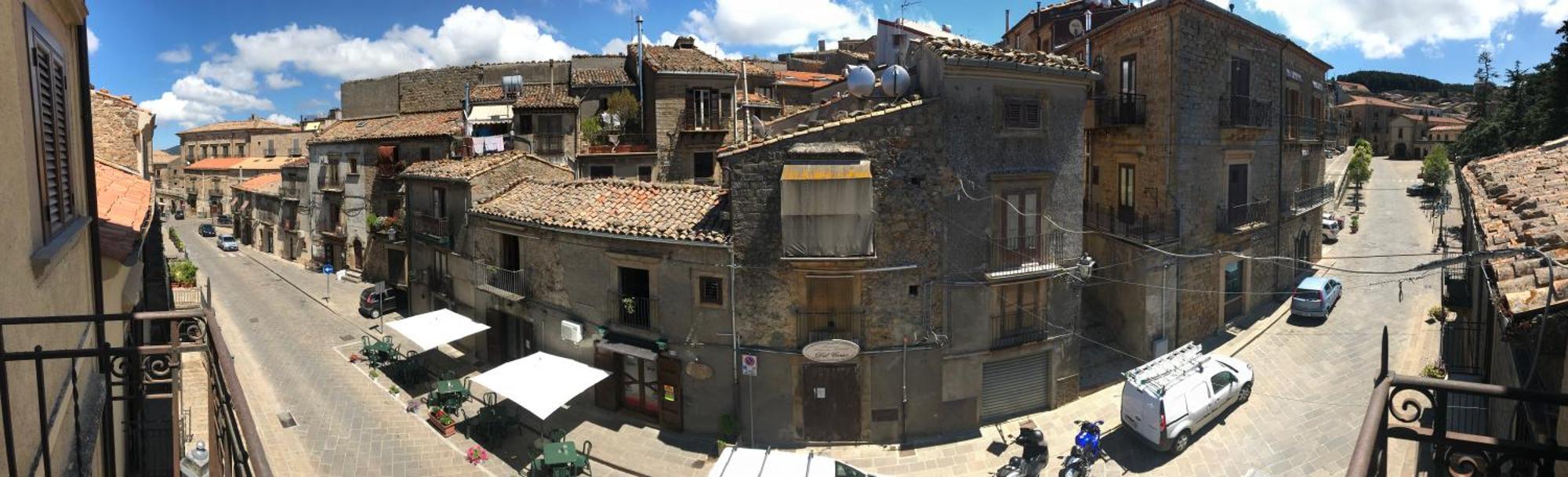 Al Centro Casa Vacanze Mistretta Δωμάτιο φωτογραφία